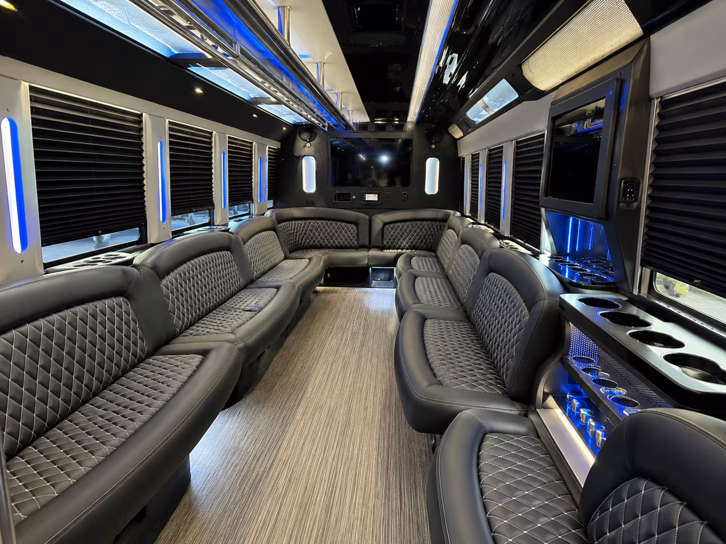 hollywood casino at kansas speedway party bus trips from
