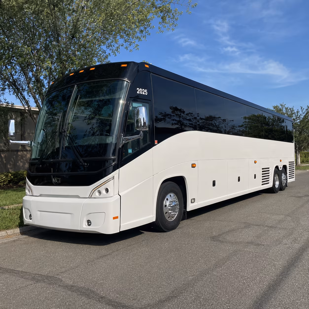 shuttle personnel between overland park and fort leavenworth with ease